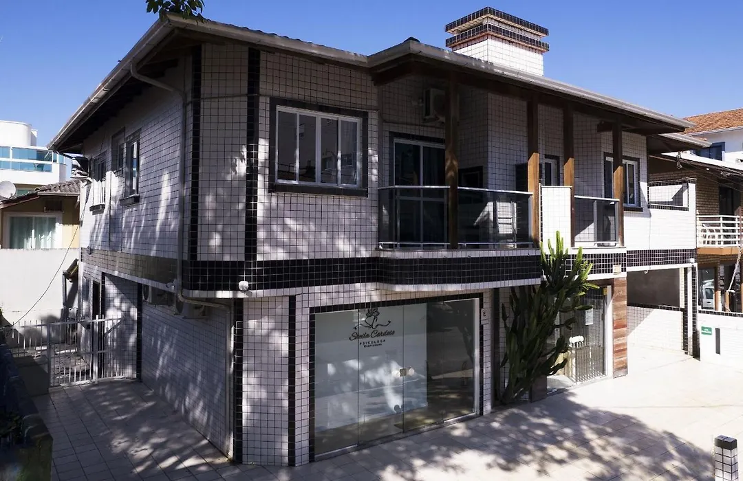 Residencial Adolfo - Mestre Naro-1